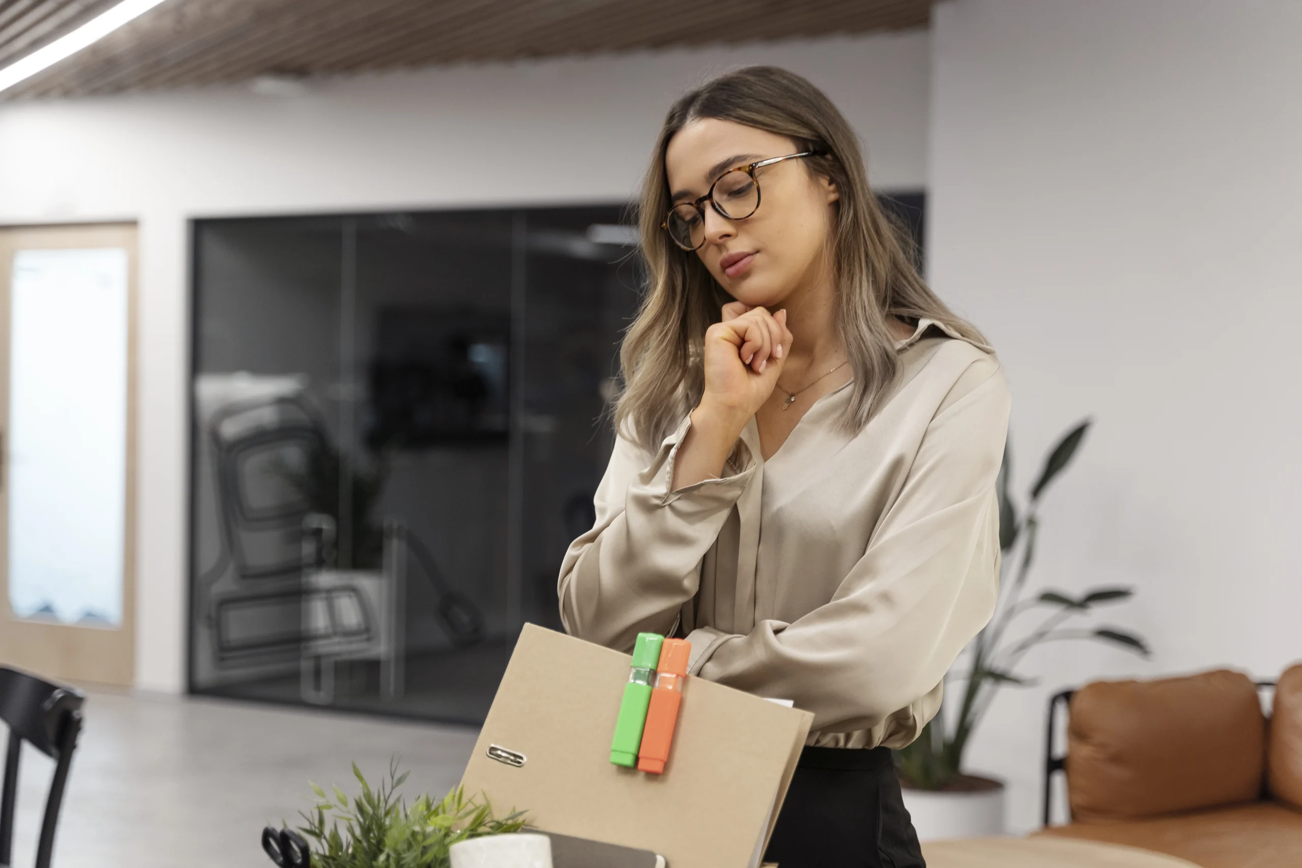 coup moyen femme demissionnant de son emploi